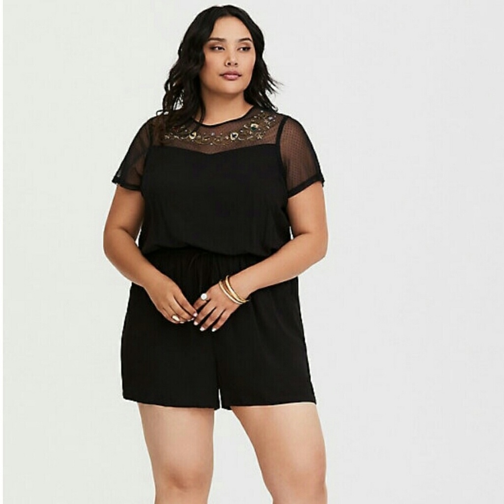 Torrid sz 2 Harry Potter black embroidered rompe